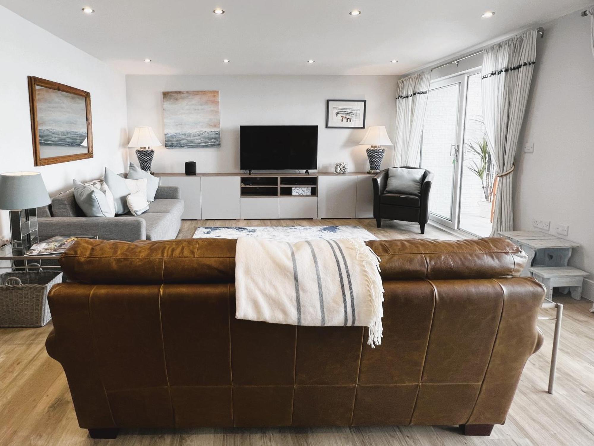 Apartment 25 Breakwaters - Pet Friendly *